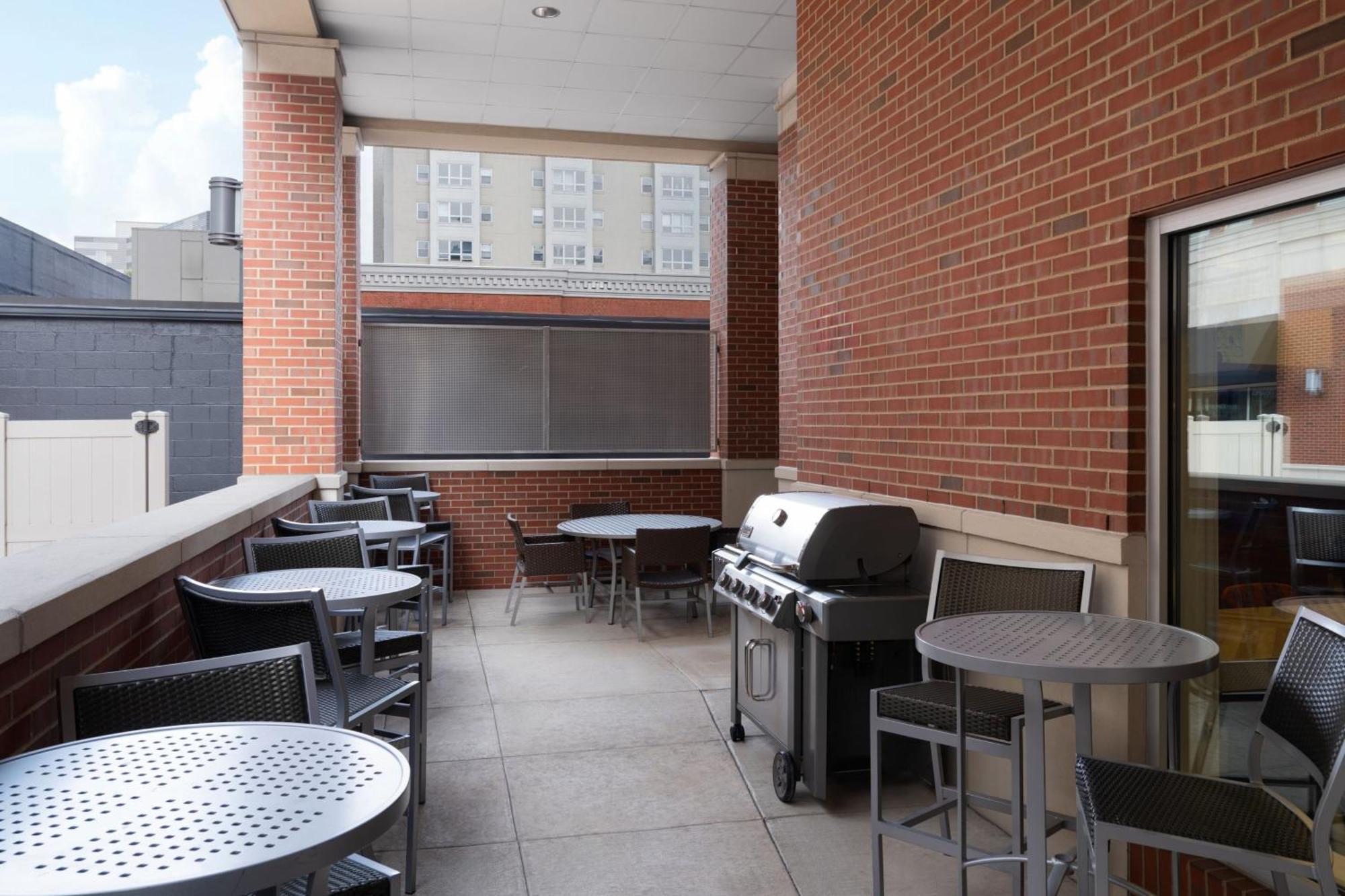 Towneplace Suites By Marriott Champaign Exterior foto